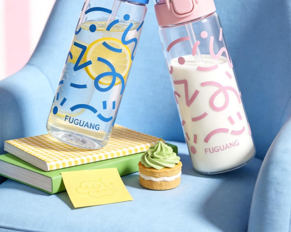 FUGUANG Children's Straw Cup Summer High-Value Tritan Plastic Water Bottle Large Capacity Student Sports Water Bottle 2