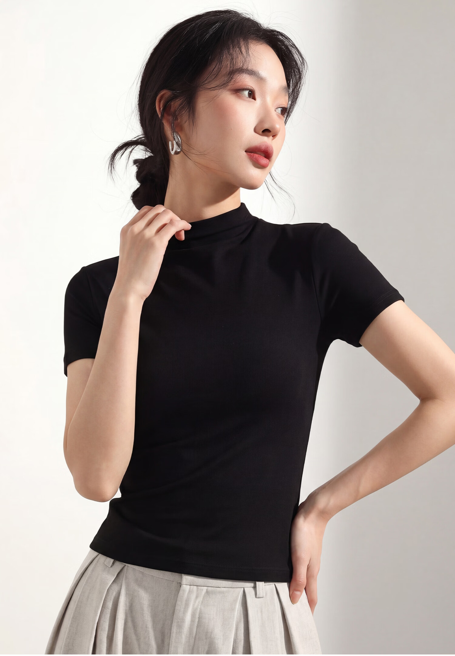 Miiow Women's Half Turtleneck T-Shirt 2026 New Summer Cool Slim Fit Waist-Enhancing Short Sleeve American Style Basic Layering Top 24