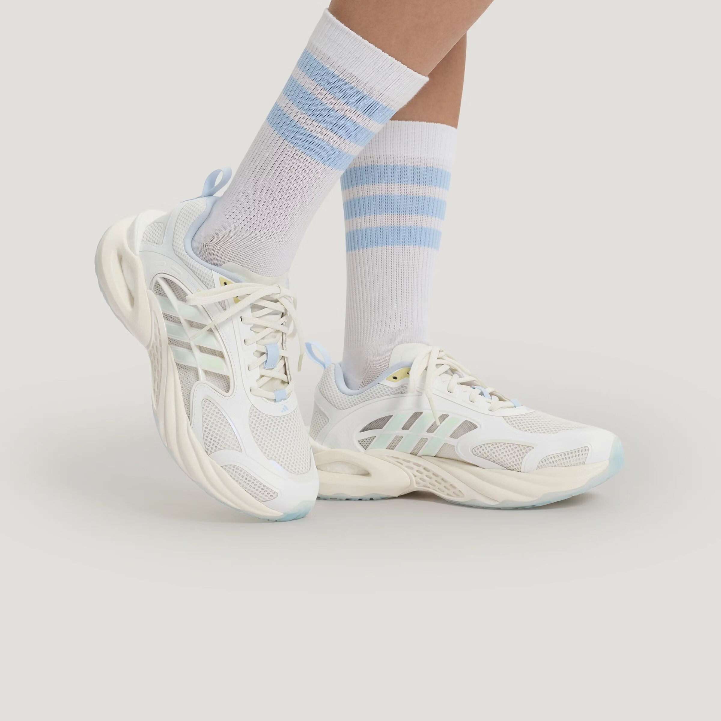 Adidas Women's CLIMACOOL VENTO 4.0 KK1808 White Size 36 Sport Style Series