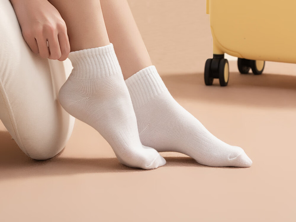 Youshiguang Disposable Socks for Men And Women, Daily Wear Mid-High Tube Travel Breathable Business Trip Essential Gadget Disposable Socks 20 Pairs 2