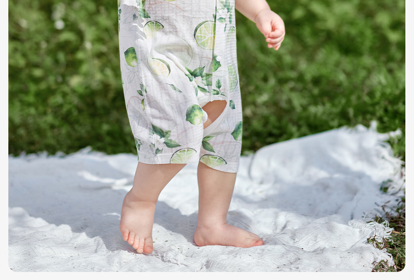 OUYUN [Jelly Cool] Baby Romper Summer Short Sleeve Thin Open Crotch Crawling Suit Strawberry Floral 90cm 19