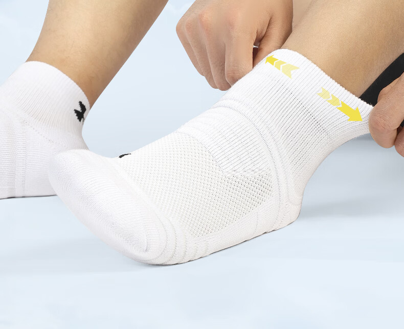 Under Armour Sports Socks [3 Pairs] Running Basketball Badminton Marathon Low-Cut Non-Slip Cotton Socks White L 22