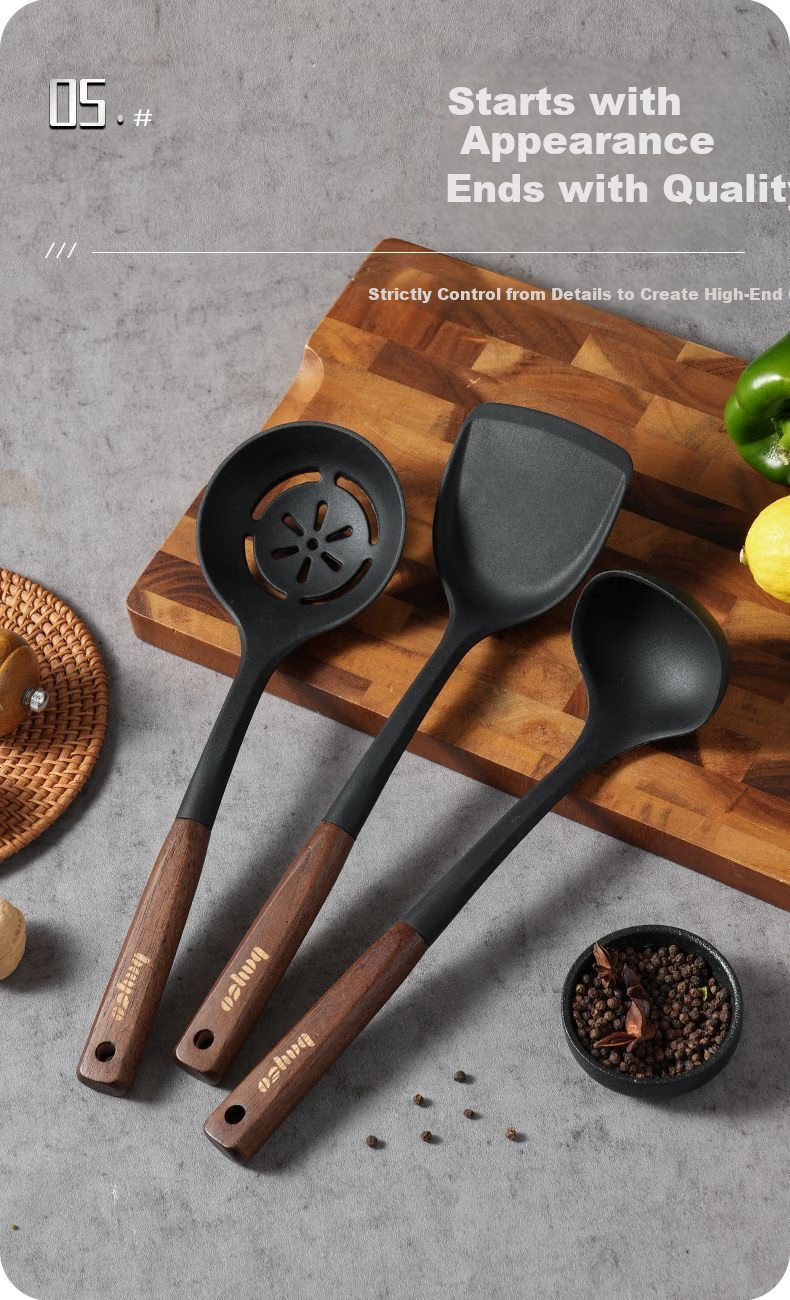 BAYCO Wooden Handle Silicone Spatula Food Grade High Temperature Resistant Non-Stick Cooking Spatula BC5615 5