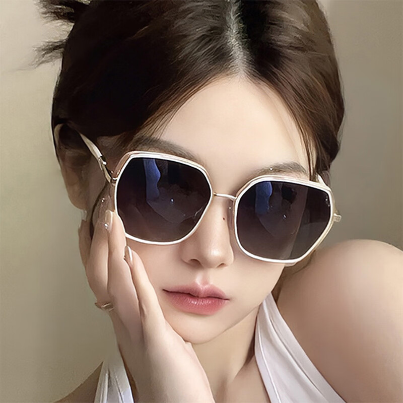 MT·MIT Fashion Korean Style Sunglasses Large Frame Sunshade Sunglasses for Women MT240352 Off-White with Gradient Gray Lenses