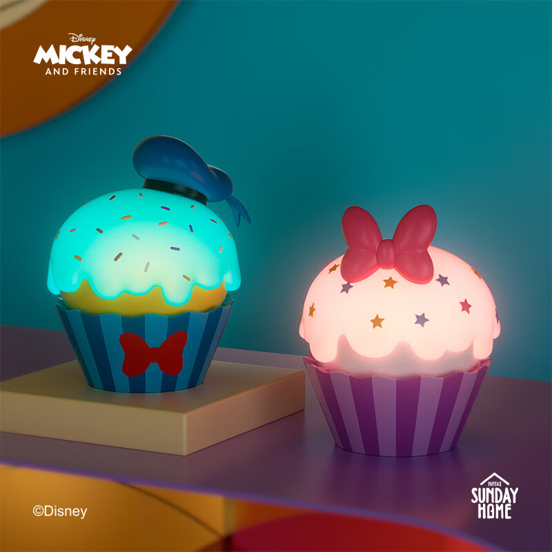 Disney SUNDAYHOME Donald Duck Daisy Cake Light-Up Figurine Desktop Decoration Birthday Gift Couple Gift