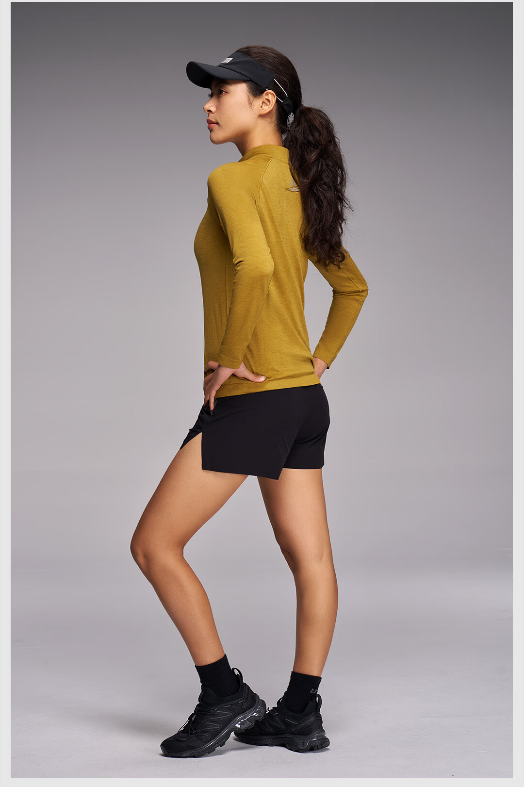 UTO Half-Zip Sports Quick-Dry Long Sleeve T-Shirt for Men and Women Outdoor Running Hiking Top Classic Black (Women's) M 25