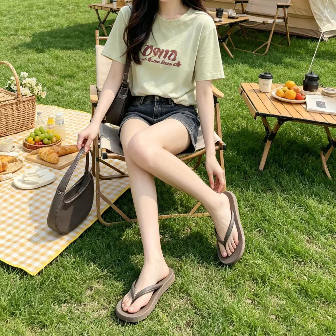 ZHIYING Women's Flip Flops Flat Non-Slip Soft Sole Simple Beach Shoes Brown Size 37-38 2