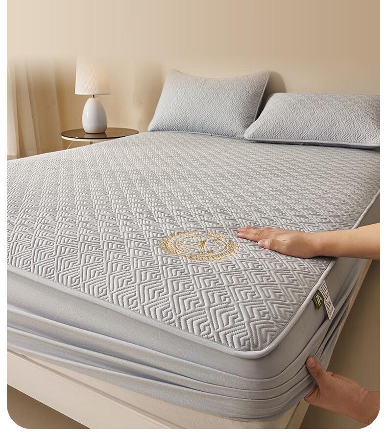 MUJI Class A Waterproof Urine-Resistant Quilted Fitted Sheet 1.5m Bed Non-Slip Thickened Mattress Protector 150x200cm 2