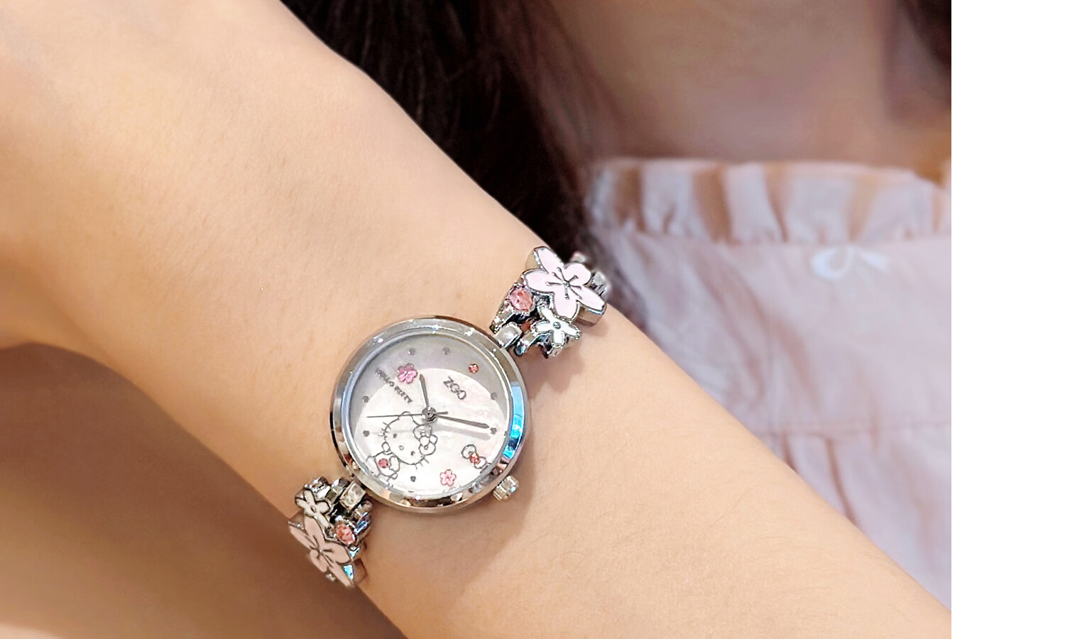 Hello Kitty Sanrio Watch, Small Dial for Middle And High School Students, Light Luxury Niche Bracelet Watch, Cinnamoroll Birthday Gift for Girlfriend 33