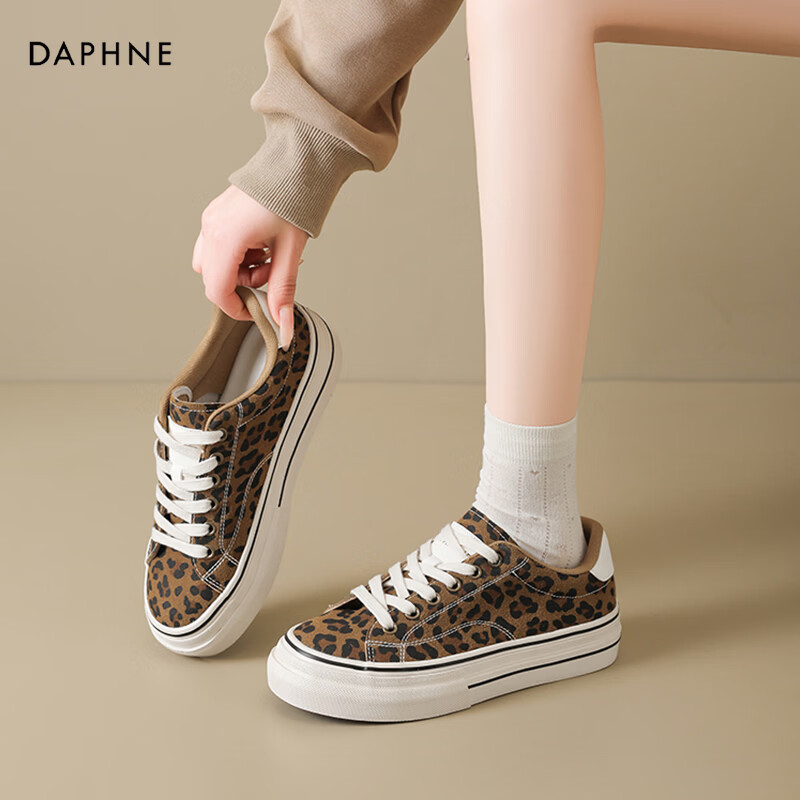 DAPHNE Women's Shoes 2026 Summer New Leopard Print Soft Sole Sneakers Casual Canvas Shoes Brown Size 35