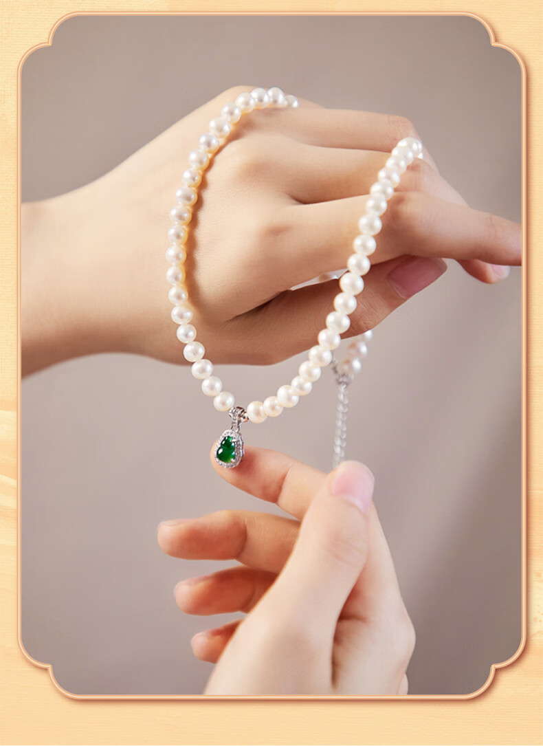 Chow Tai Fook Fulu Jade Pendant Pearl Necklace for Women Luxury Clavicle Chain Birthday Gift for Girlfriend 8