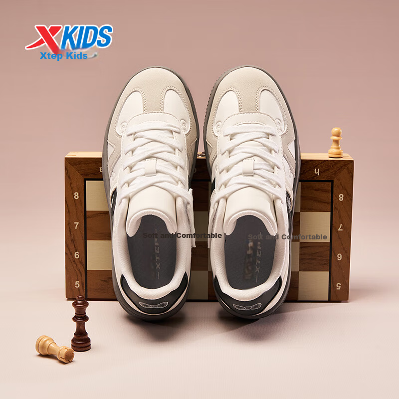 XTEP Kids Leather Sneakers Girls Classic Velcro Sports Shoes Classic White/Coal Black Size 35