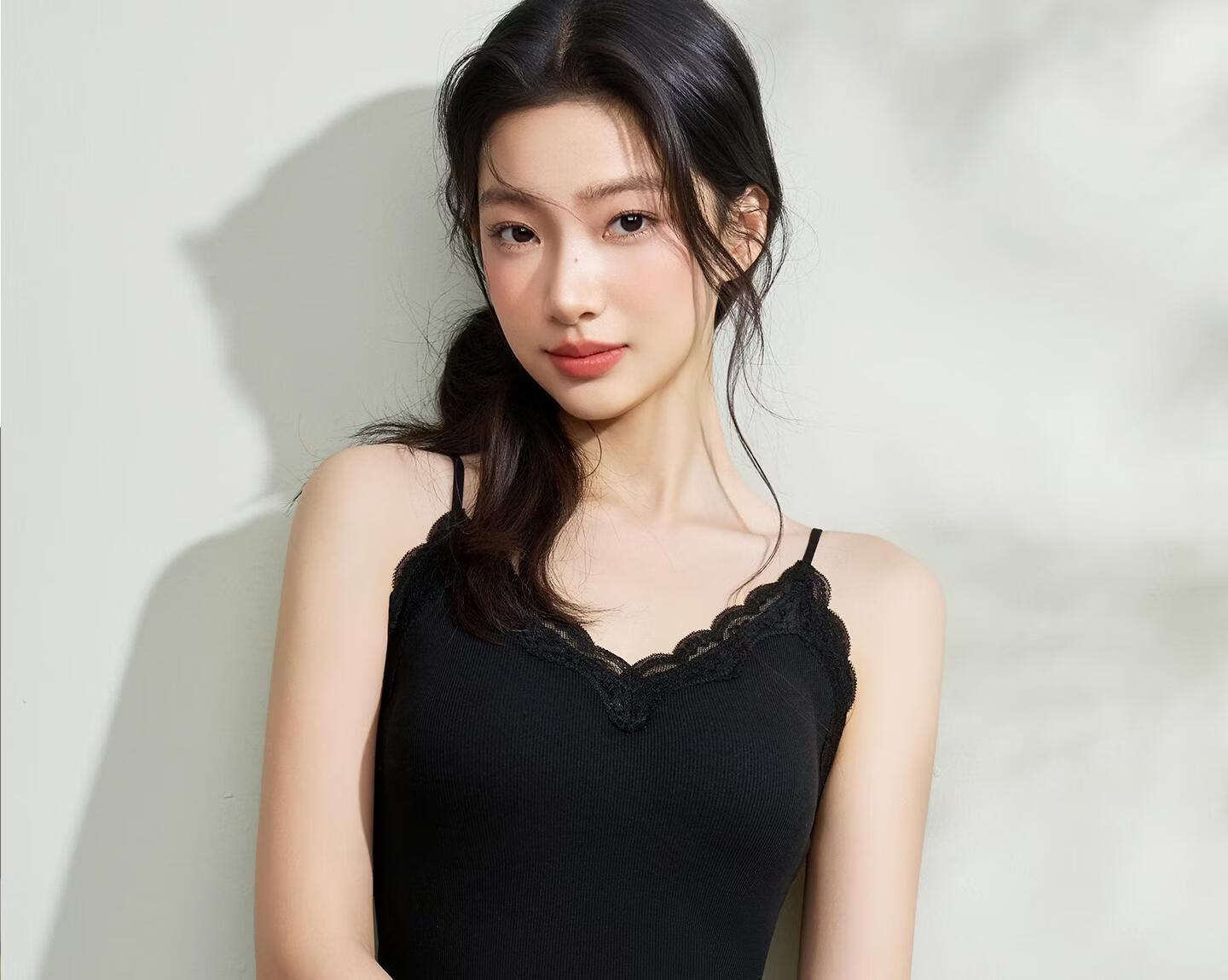 Miiow [Liu Yifei Same Style] Women's Lace Thin Camisole with Chest Pad Sleeveless Tank Top Innerwear 5