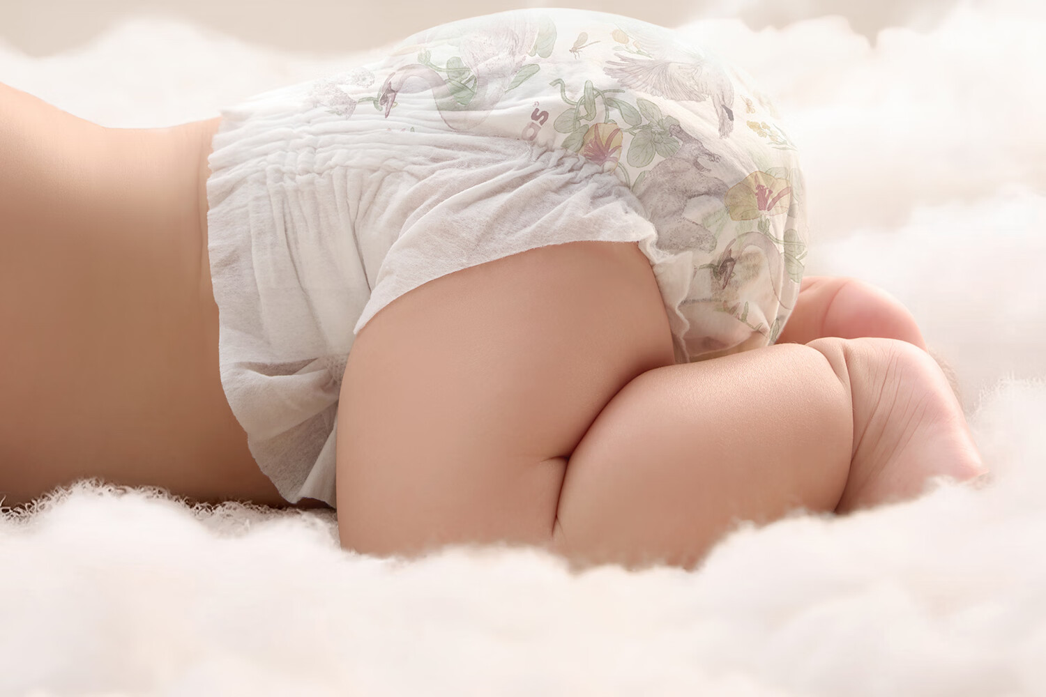 Betis Biomimetic Vernix Skin Care Diaper Trial Pack Breathable Baby Diapers Unisex Size S 4 Pieces 28