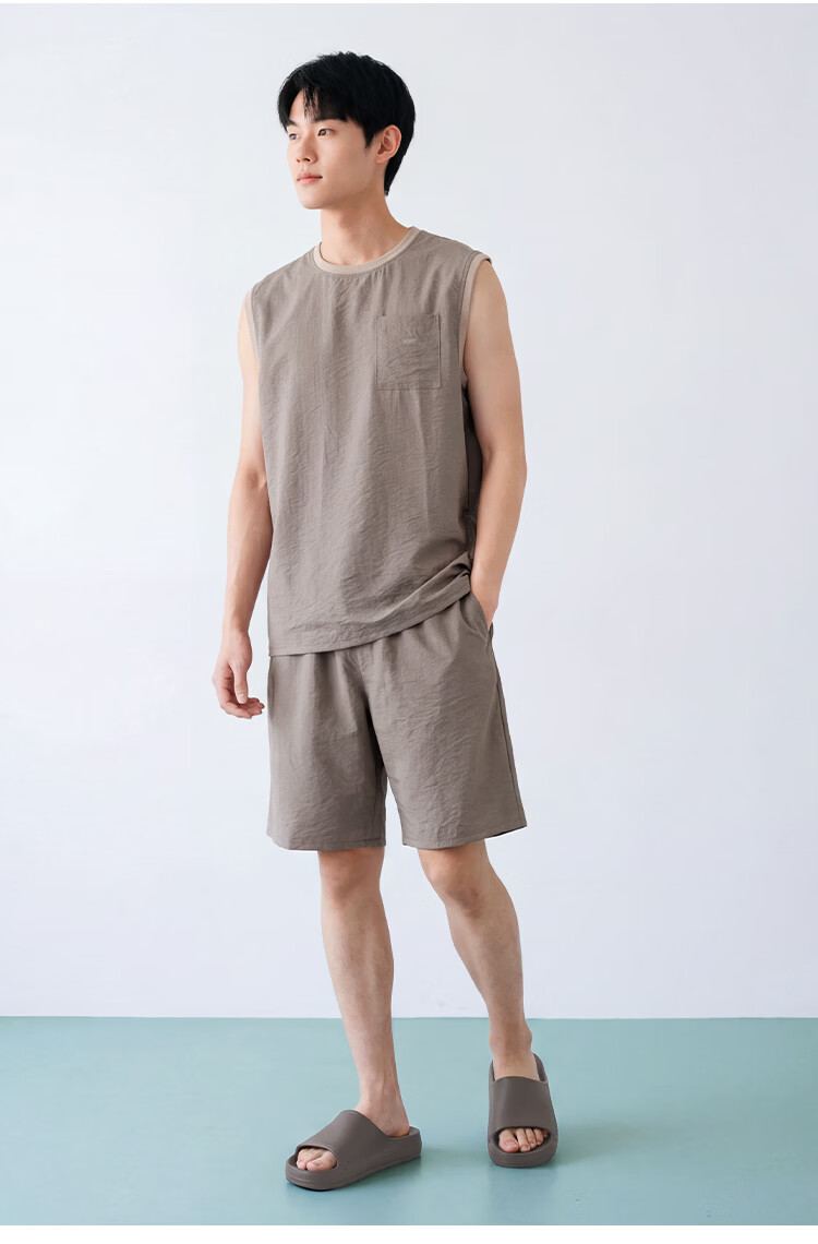 Semir Men's 10A Antibacterial Mite-Resistant Ice Silk Cooling Summer Short Sleeve and Shorts Simple Breathable Homewear Set L 10