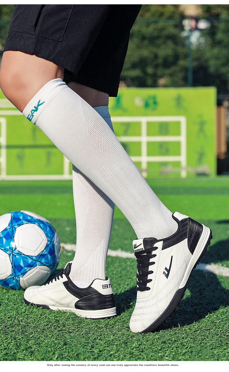 Warrior Soccer Shoes Unisex Youth Competition Training Durable Studs WXY-N611T Black Size 36 4