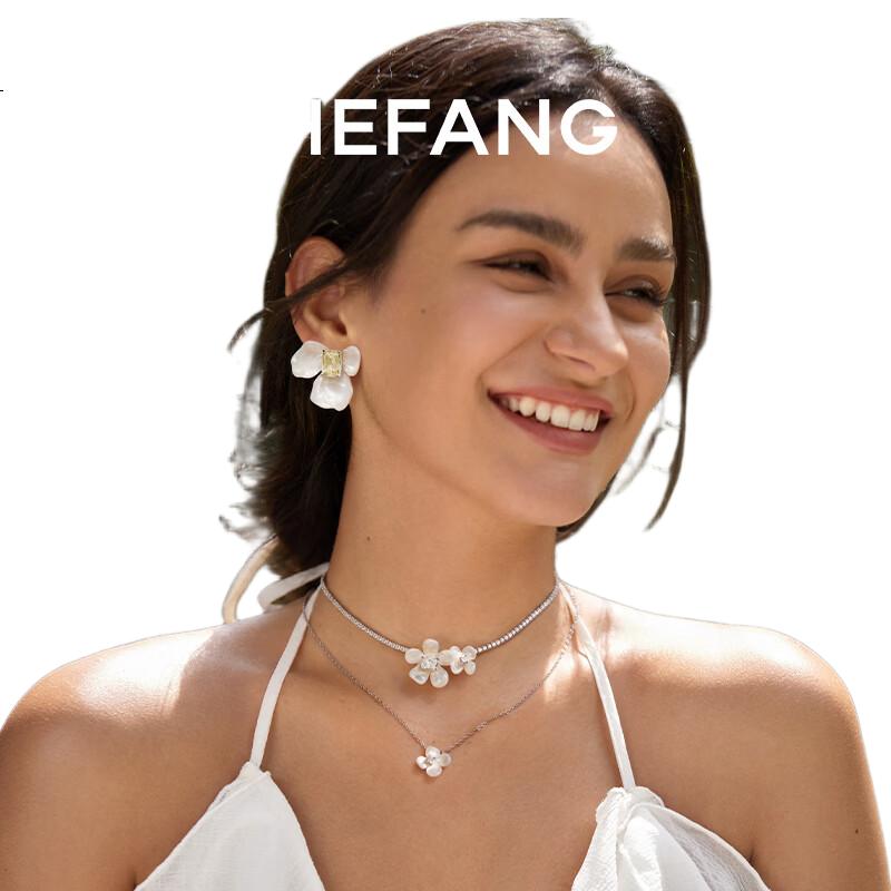 White Image 3