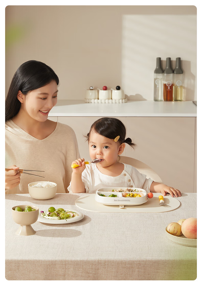 Huang Chong Baby Spoon Children's Day Gift One-Year-Old Self-Feeding Yuanbao Spoon Learning to Eat Training Supplementary Food Spoon 2