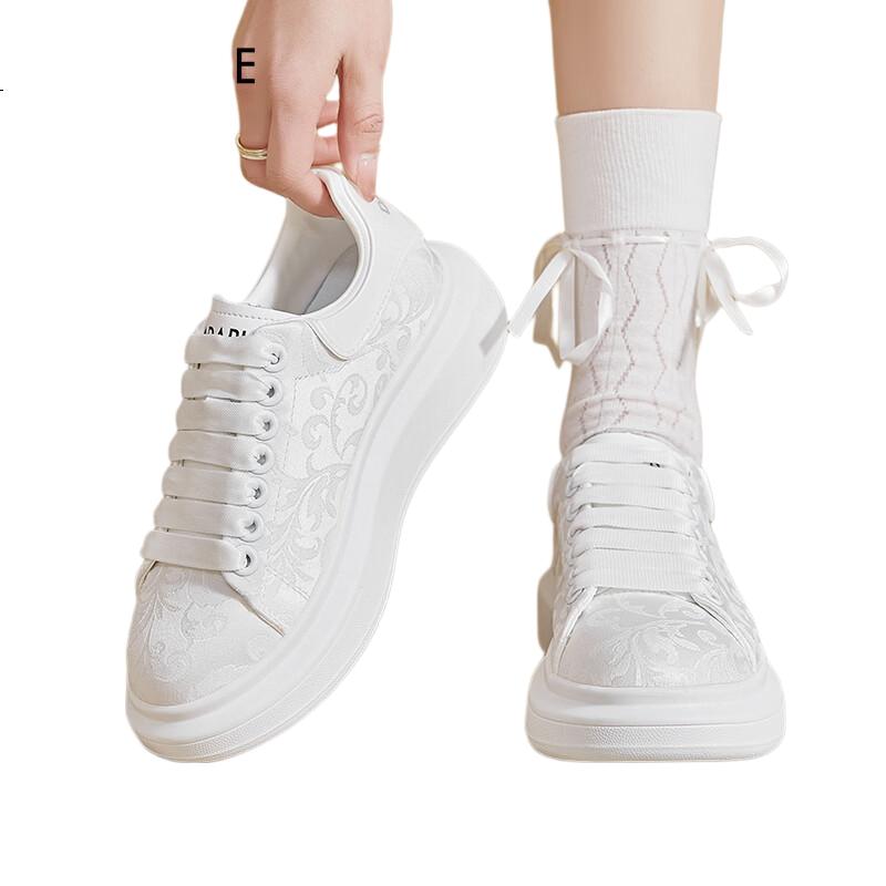 White Image 2