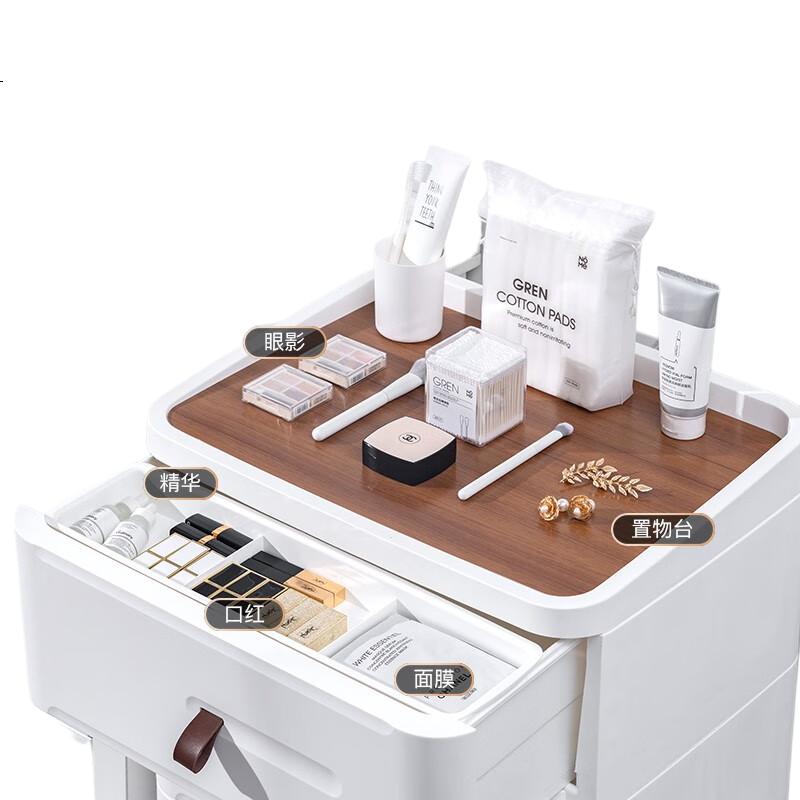 White Image 3