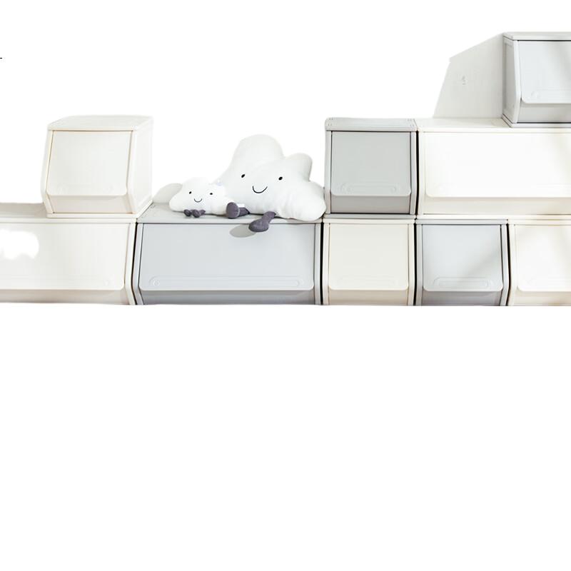 White Image 3
