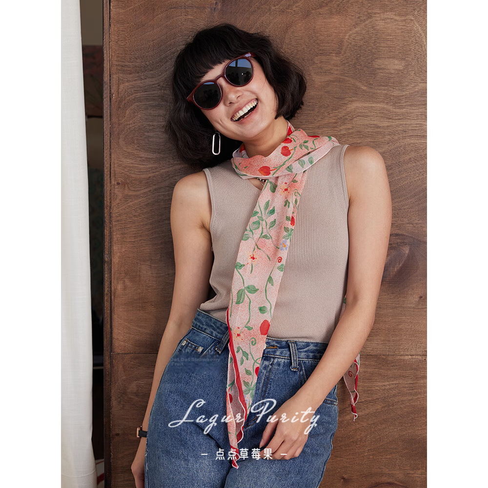 Lagur "Strawberry Dots" Sweet Feel~100% Chiffon Scarf Long Lightweight Women's Strawberry Dot Pattern