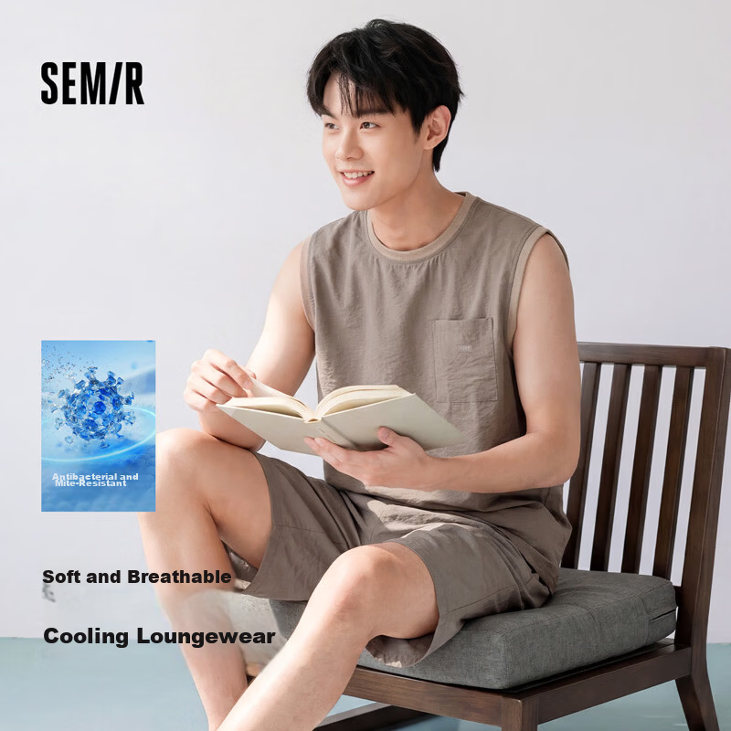 Semir Men's 10A Antibacterial Mite-Resistant Ice Silk Cooling Summer Short Sleeve and Shorts Simple Breathable Homewear Set L