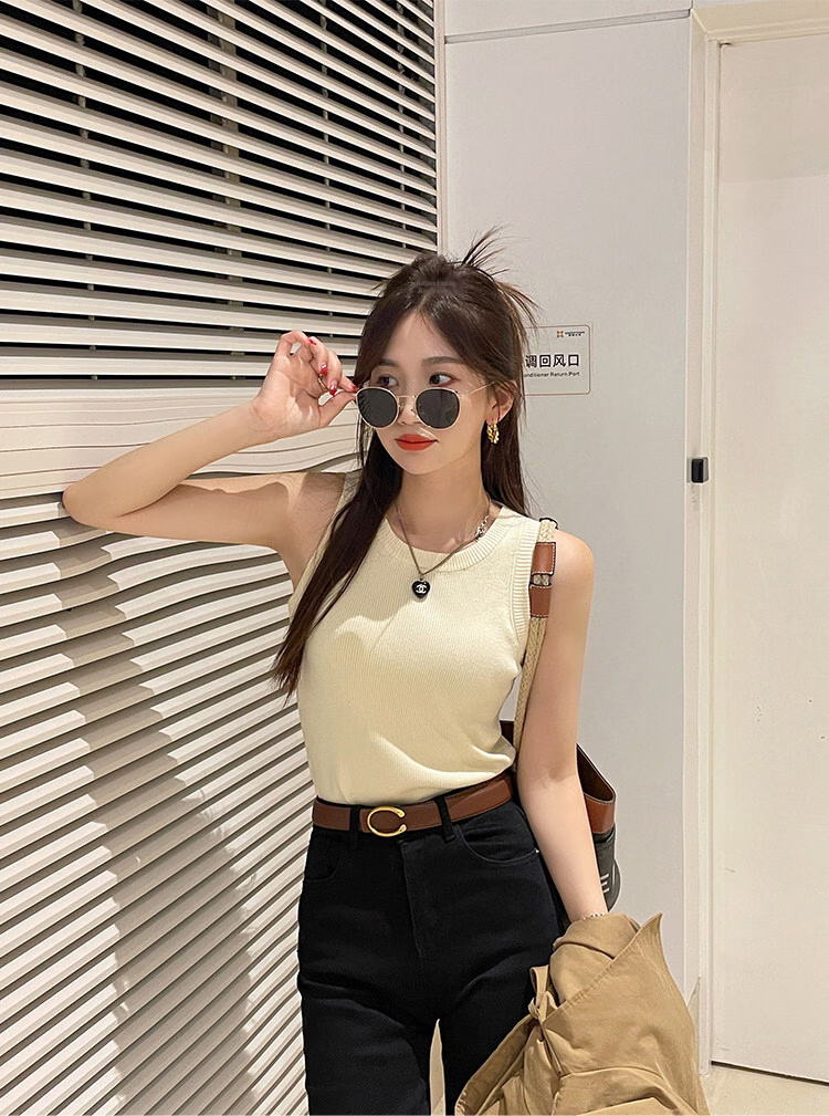 YUZHAOLIN White Knitted Crew Neck Sleeveless Vest Women's Innerwear 2026 Spring Summer New High-Quality Sleeveless Outerwear Top 12