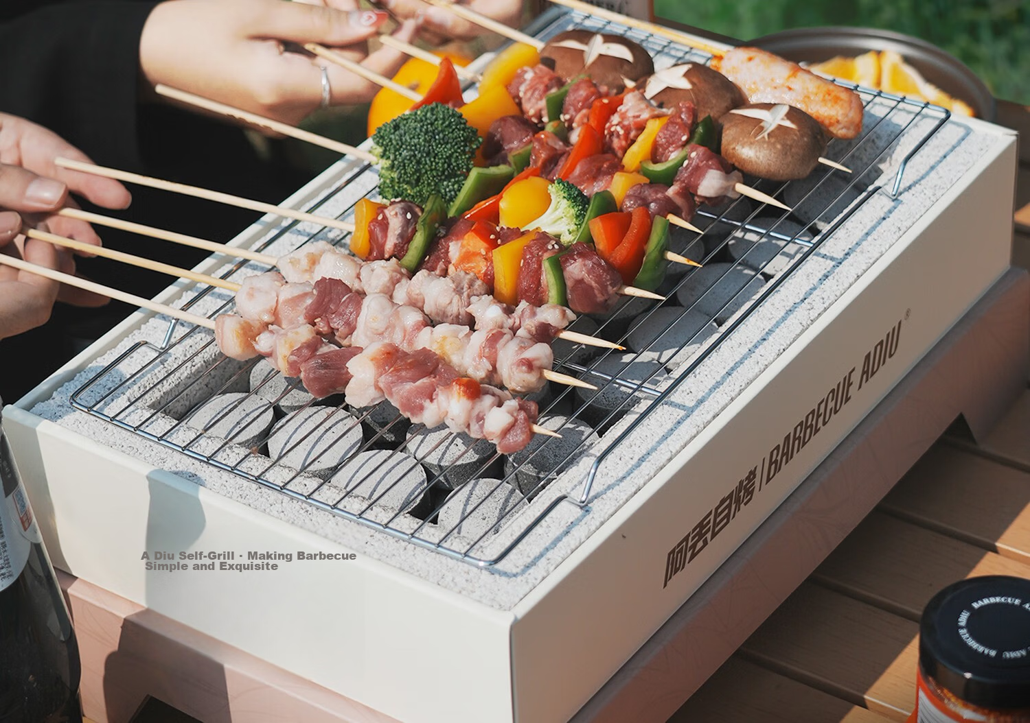 A Diu Self-Grilling BBQ Grill with Charcoal Camping Outdoor Disposable Patio Grill 20