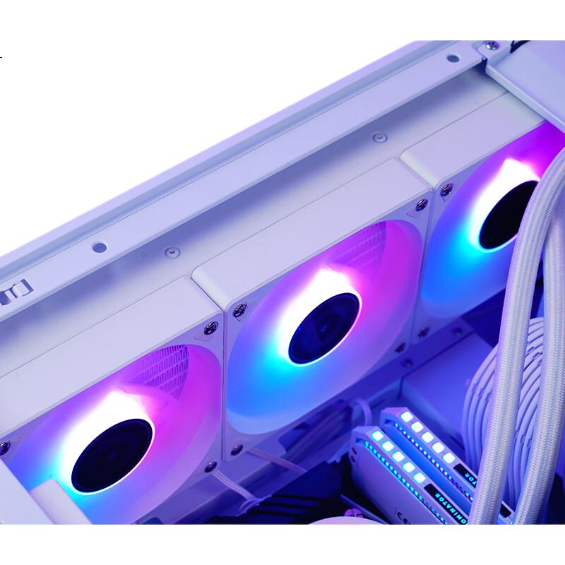 White Image 3