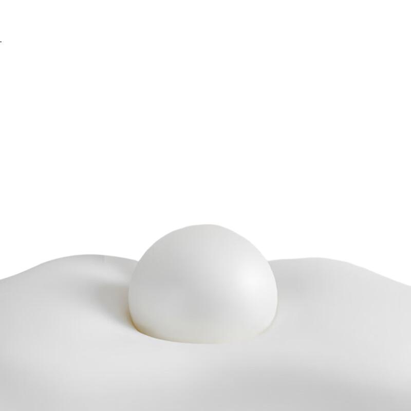 White Image 3