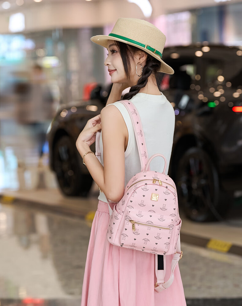 Disney Winnie the Pooh Lightweight Casual Backpack for Women, Versatile Daypack for Commuting and Travel 10