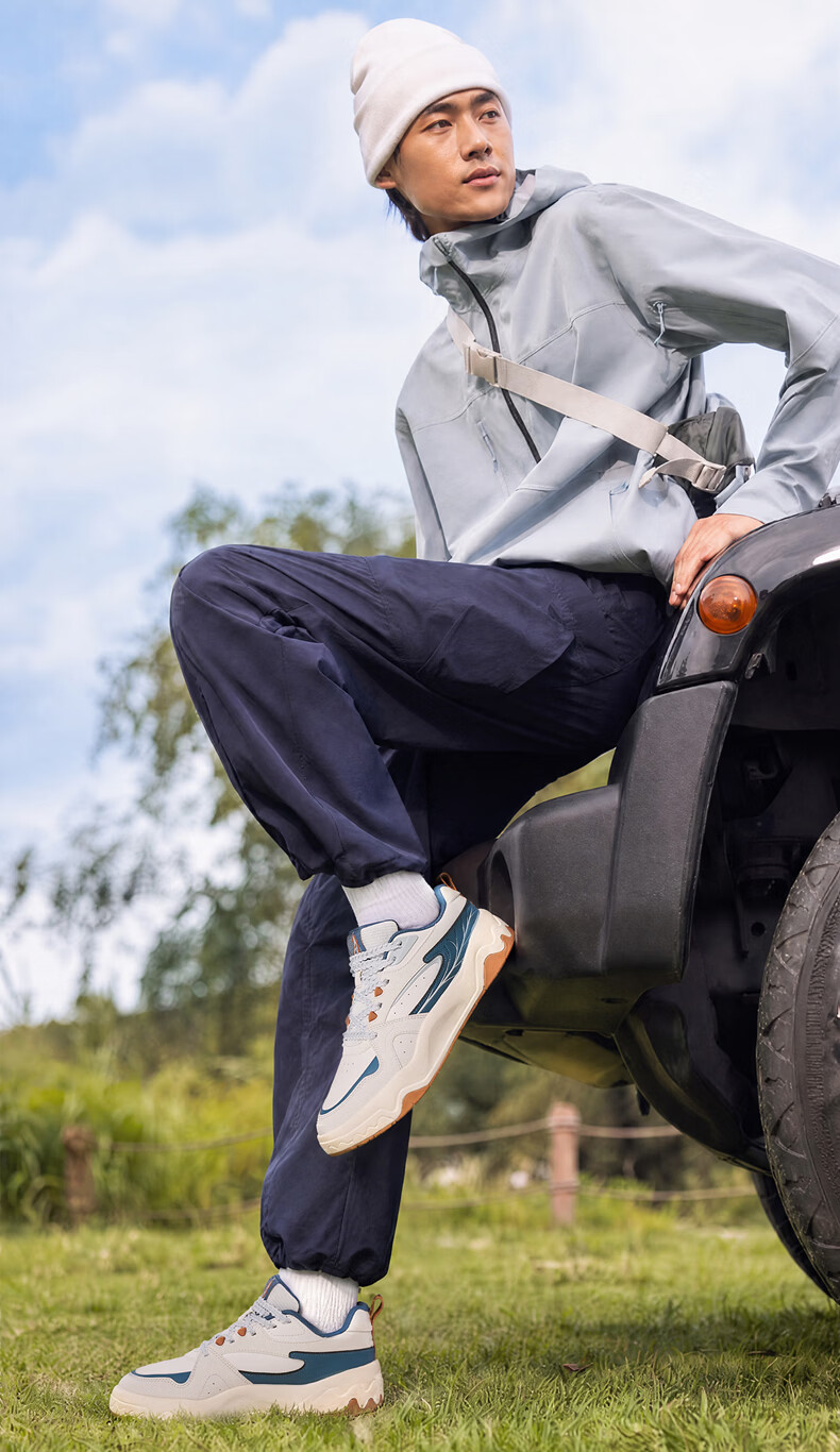 ERKE Men's Casual Sneakers Summer 2026 Breathable Versatile Sports Shoes | Bitter Melon 37