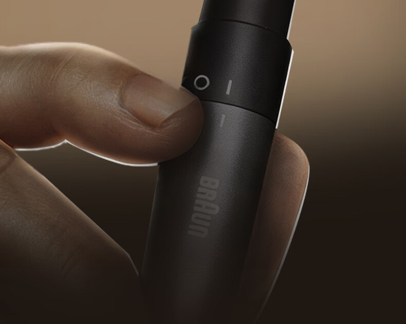 Braun Ear and Nose Hair Trimmer EN20 6