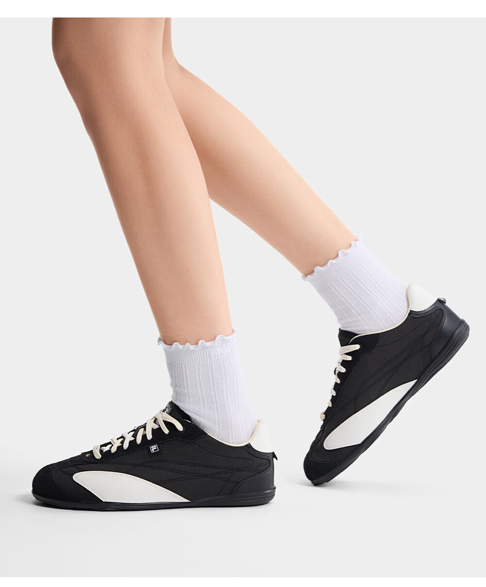 FILA Fila Soft Matte Shoes Yang Mi Same Style Football Style Training Shoes Women's New Sports Thin Sole Shoes 42