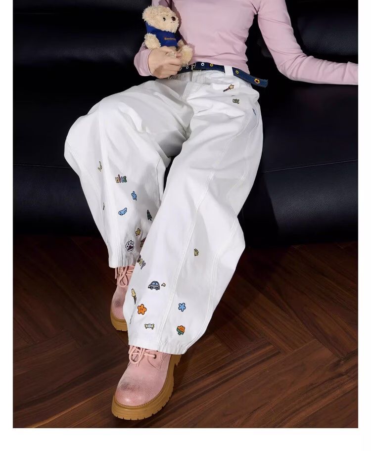 BEETLE TOWN Cartoon Embroidered Casual Pants for Women Spring Autumn 2025 New Loose Wide-Leg Curved Blade Pants Black M 23