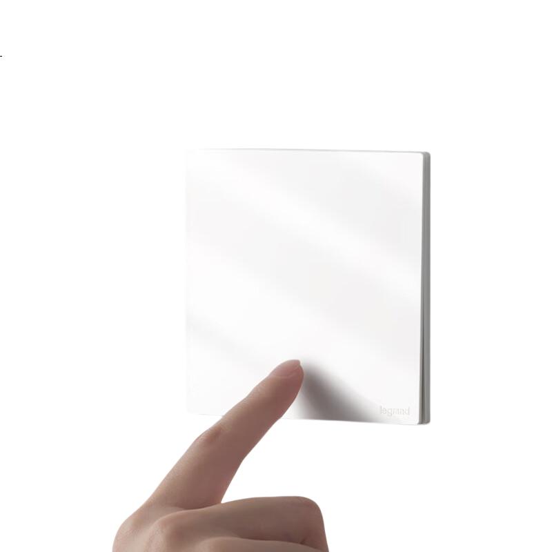 White Image 3