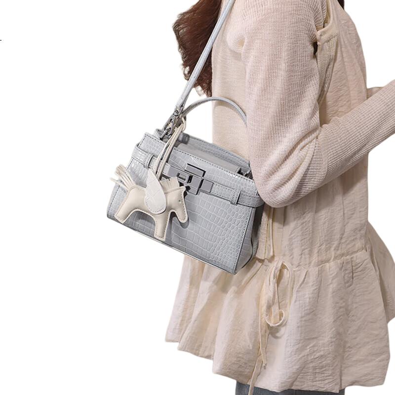 White Image 2