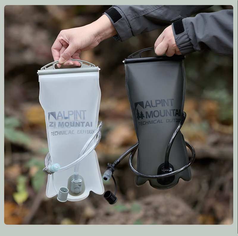 ALPINT MOUNTAIN Outdoor Hydration Bladder Foldable Water Bag for Trail Running Cycling Hiking Mountaineering 28