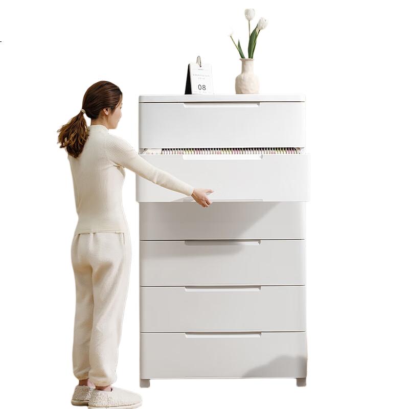 White Image 3