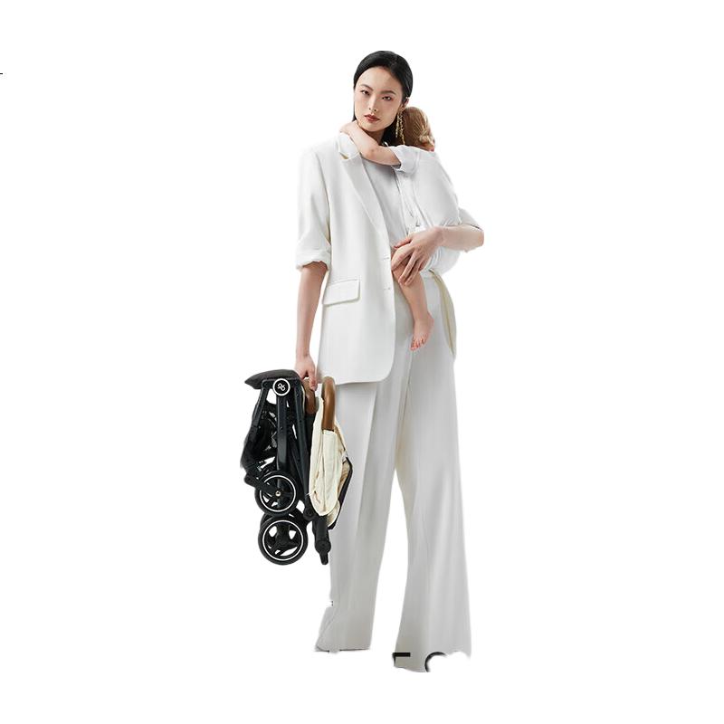 White Image 2