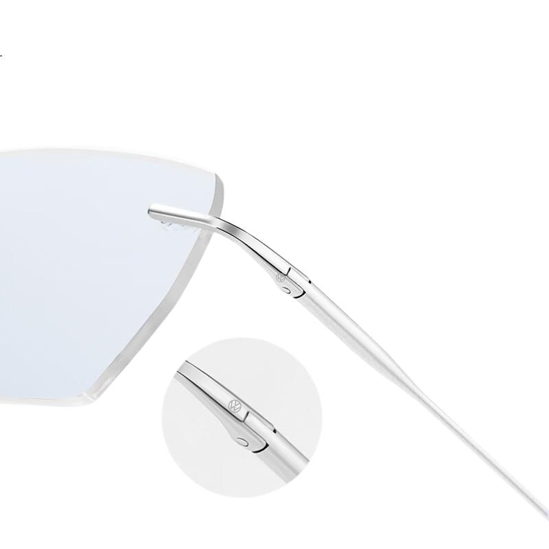 White Image 3