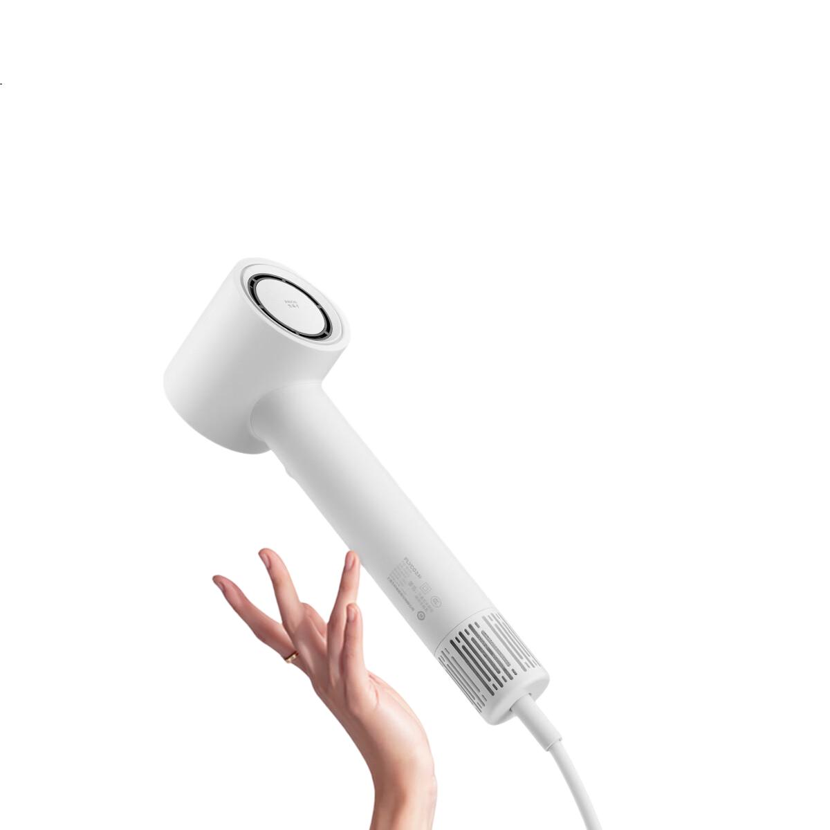 White Image 3