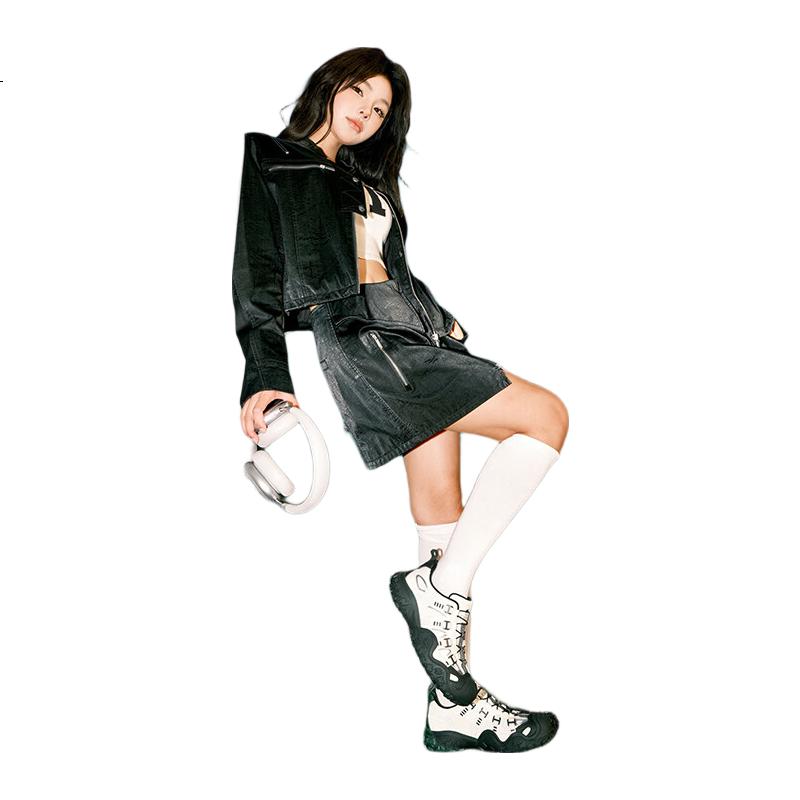 White Image 2
