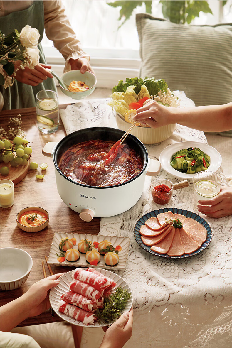 Bear Electric Cooking Pot Small 2-3 Person Hot Pot Electric Cooker Dormitory Instant Noodle Multi-Function Electric Heating Pot 3L Stew Steam Cooker with Steamer Basket DRG-D30X8 14