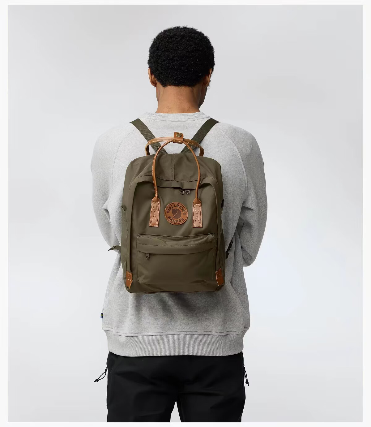 Fjällräven Kånken Backpack Daily Commuter Travel Laptop Bag 23565-550 Black 16L 8