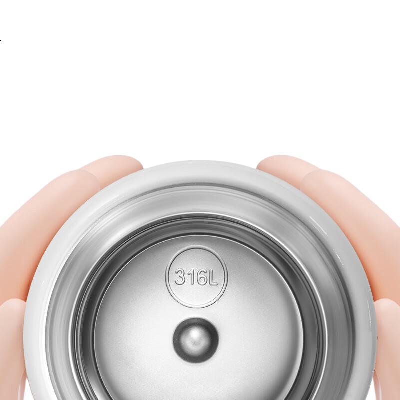 White Image 3