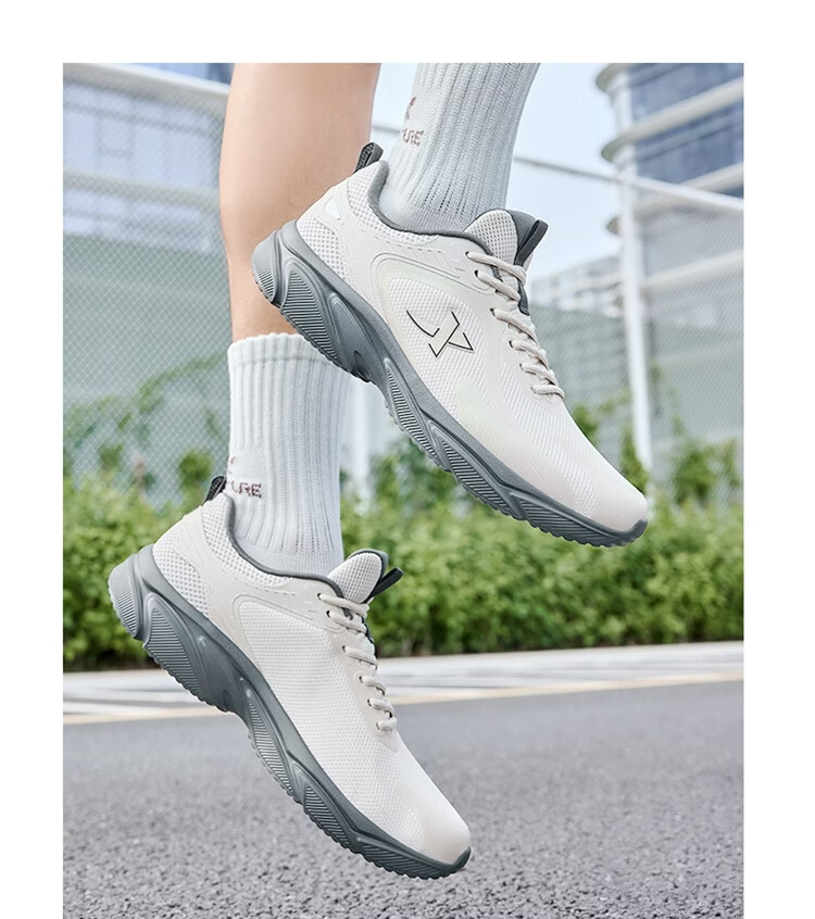 XTEP Running Shoes Men's Black Breathable Mesh Lightweight Shock Absorption Durable Casual Sneakers for Autumn and Summer 23