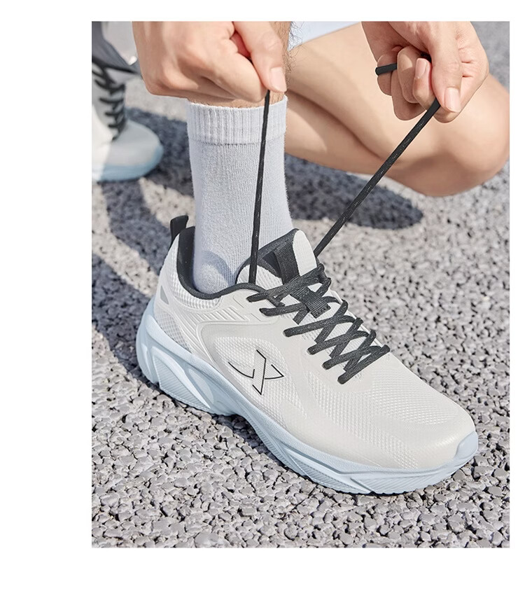 XTEP Running Shoes Men's Black Breathable Mesh Lightweight Shock Absorption Durable Casual Sneakers for Autumn and Summer 29
