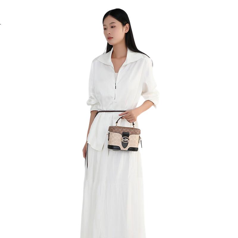 White Image 2